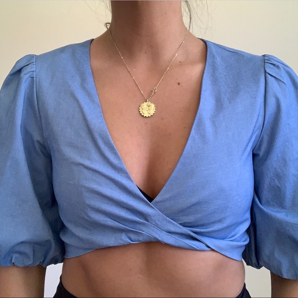 Tops - Never worn crop top